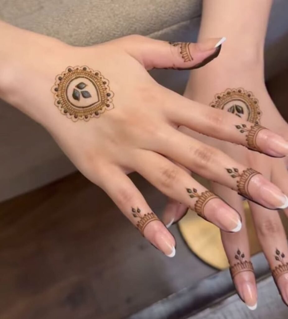 Trending Mehndi Patterns for Girls